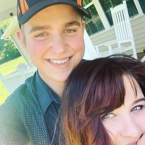 Meet your Posher, Brooke